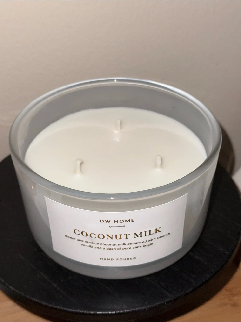DW HOME COCONUT MILK Scented Candle